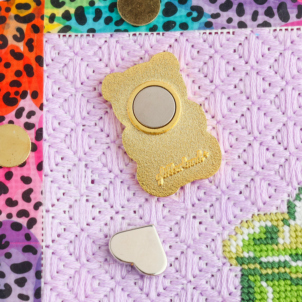 Pineapple Gummy Bear Needle Minder
