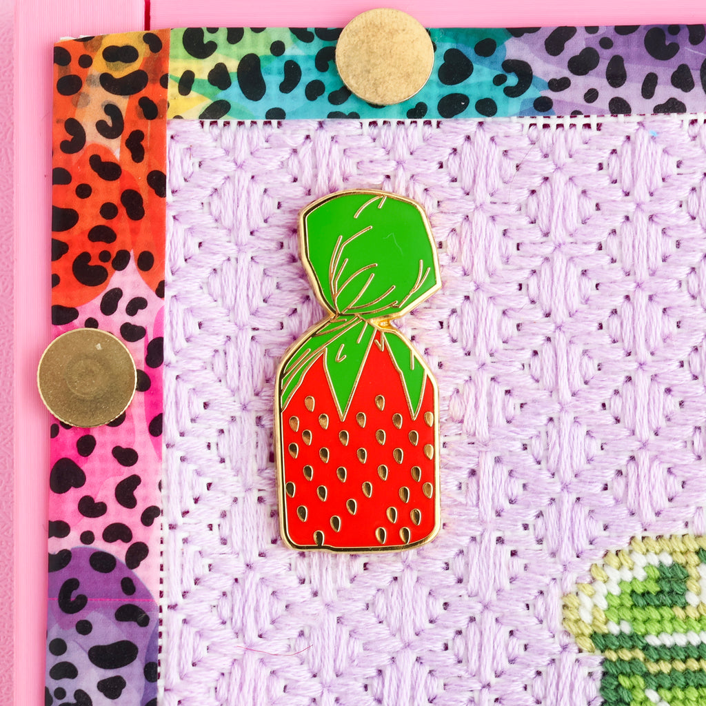 Strawberry Candy Needle Minder