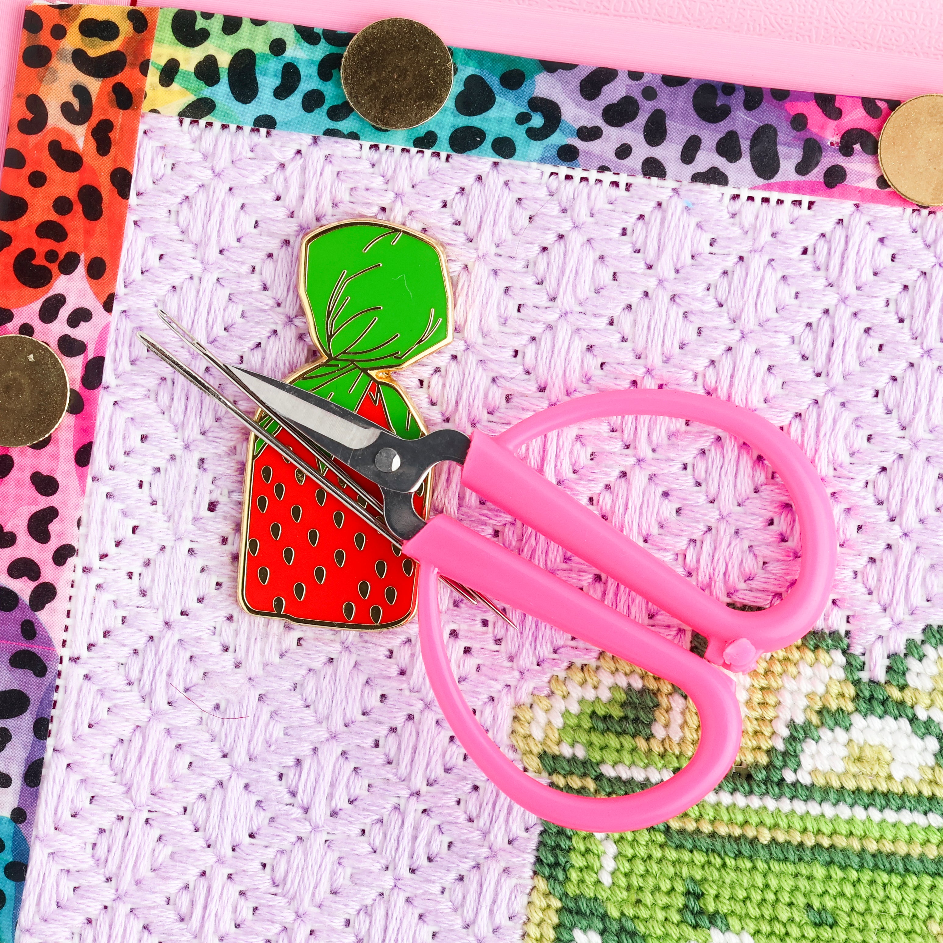 Strawberry Candy Needle Minder