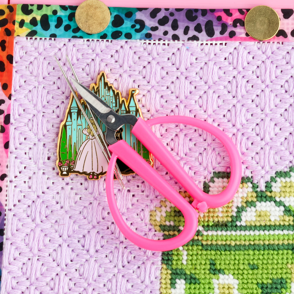 Musical Needle Minder