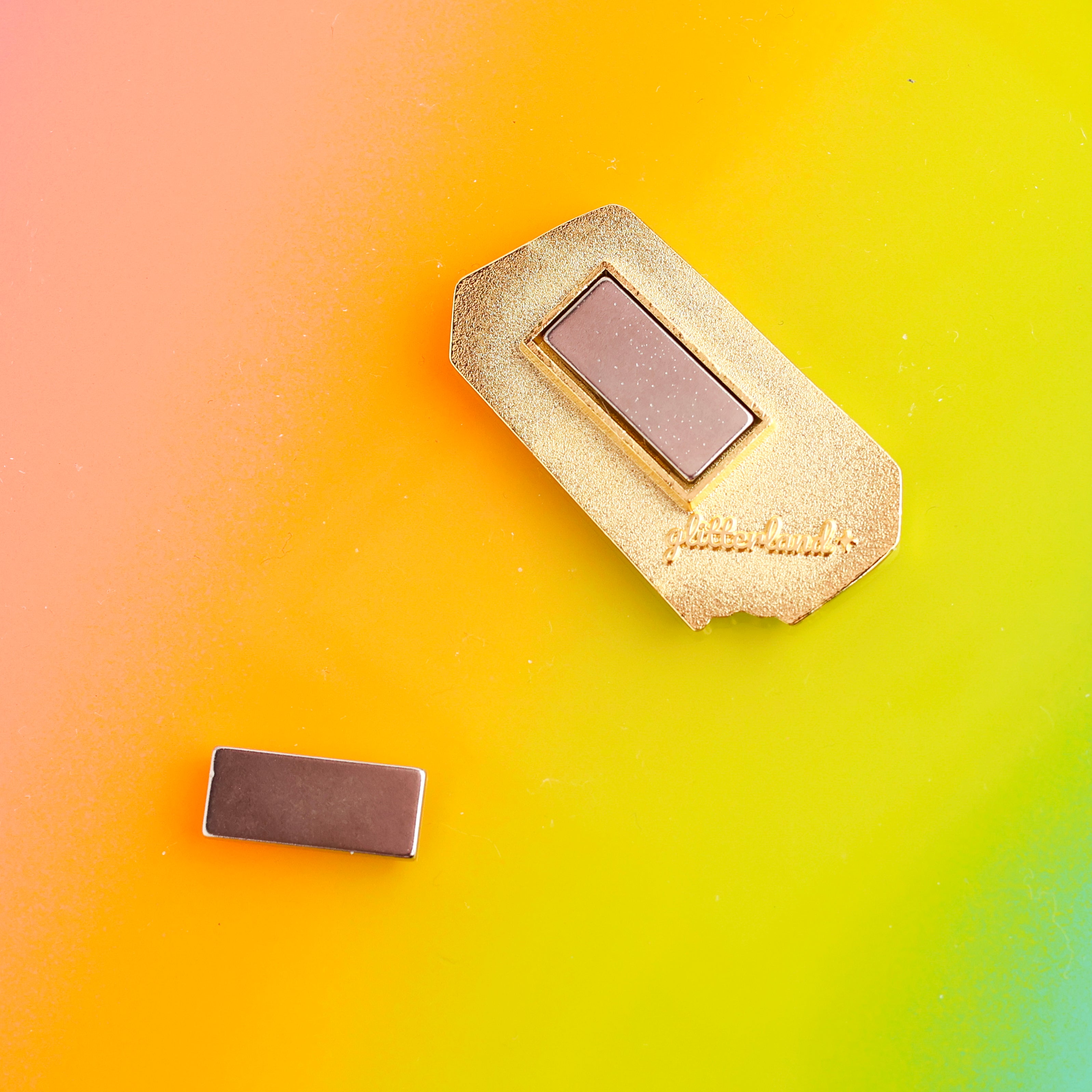 Rainbow Brownie Needle Minder