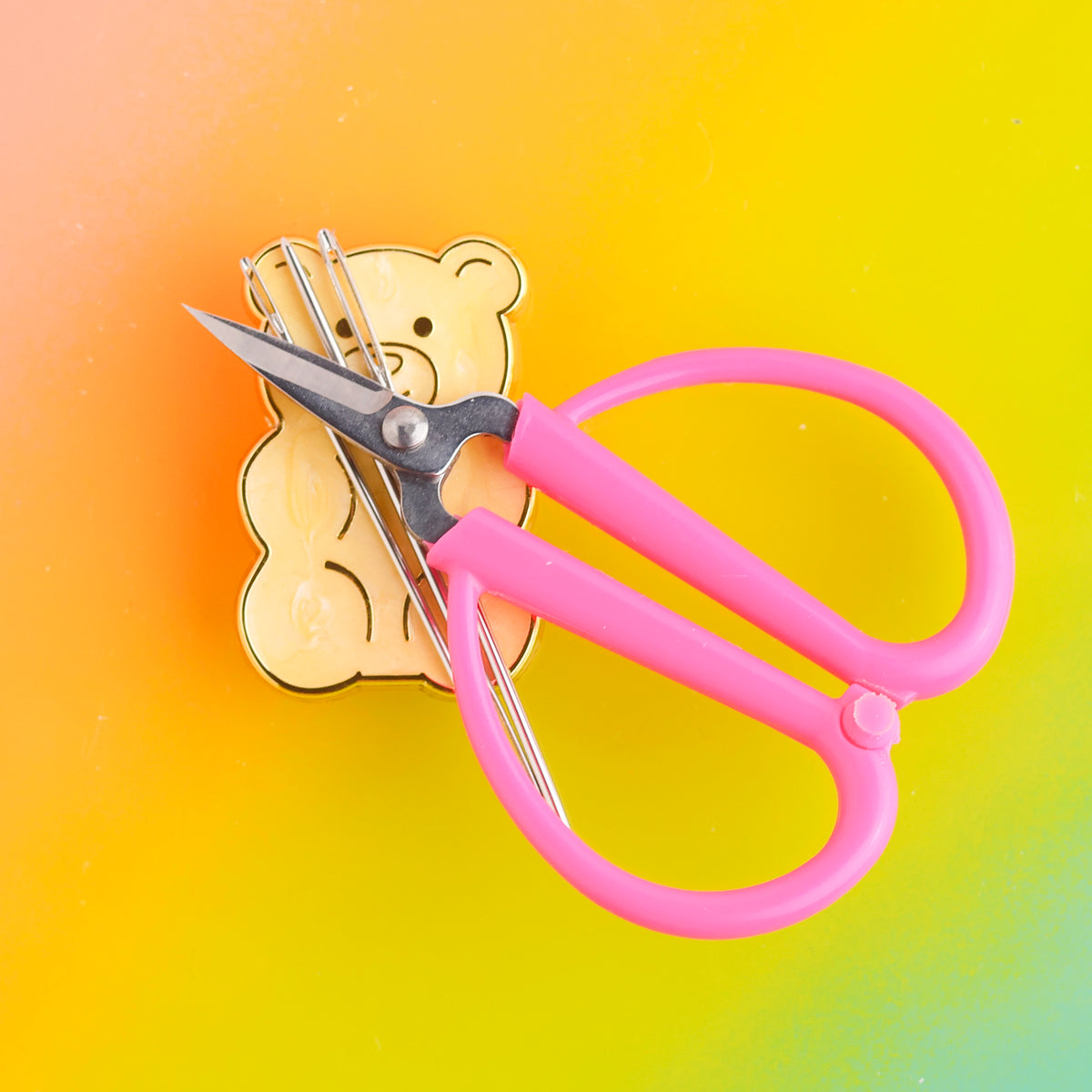 Pineapple Gummy Bear Needle Minder