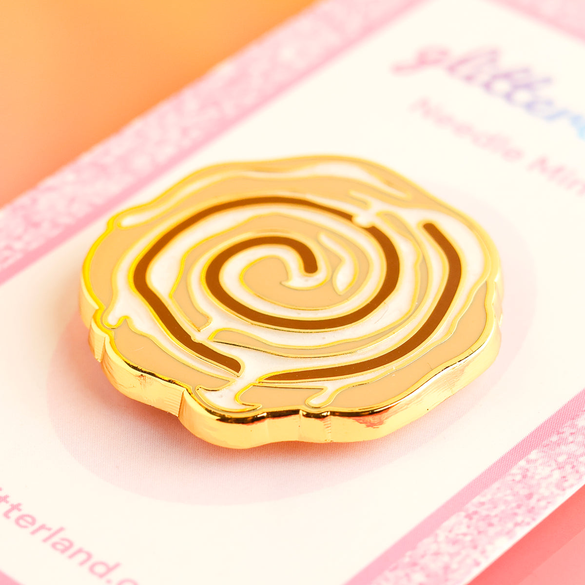 Cinnamon Roll Needle Minder