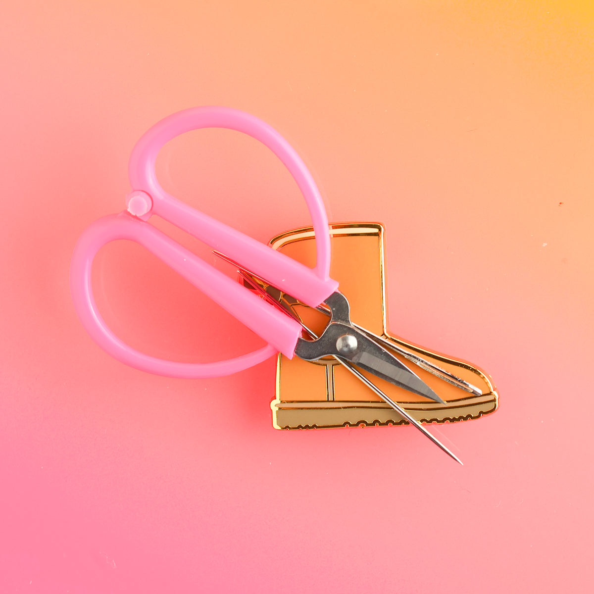 Cozy Boot Needle Minder