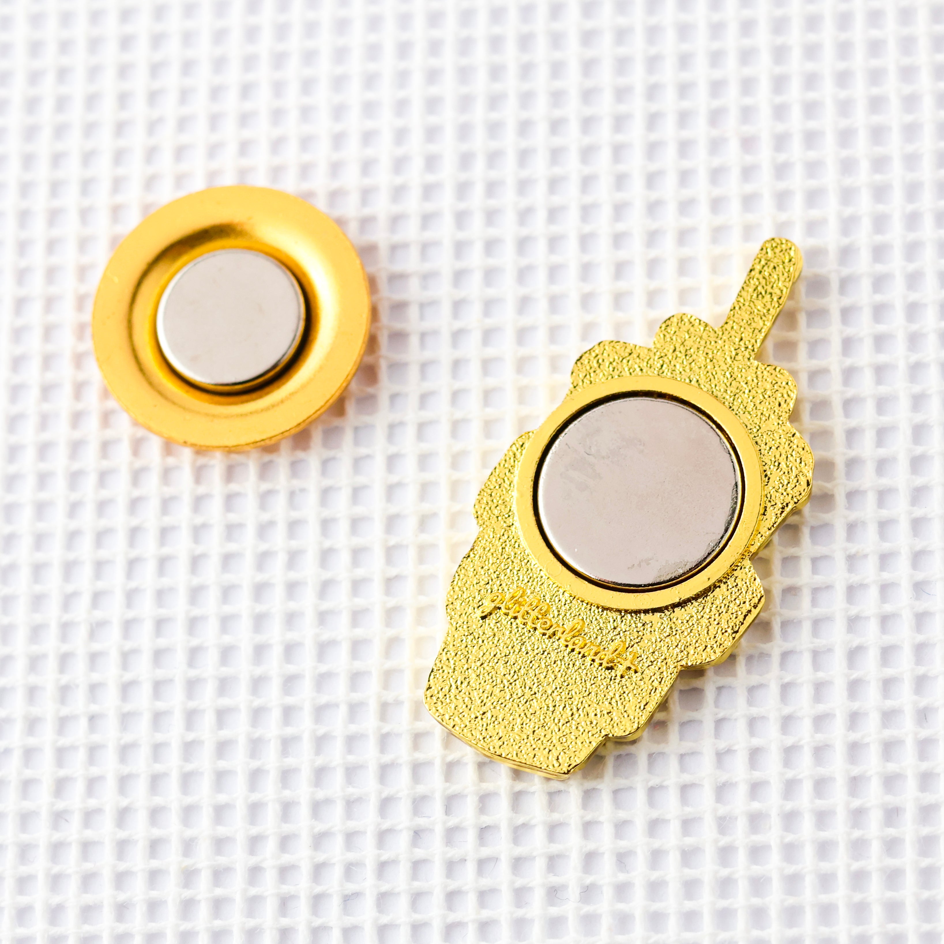 Iced Coffee Girlie Needle Minder