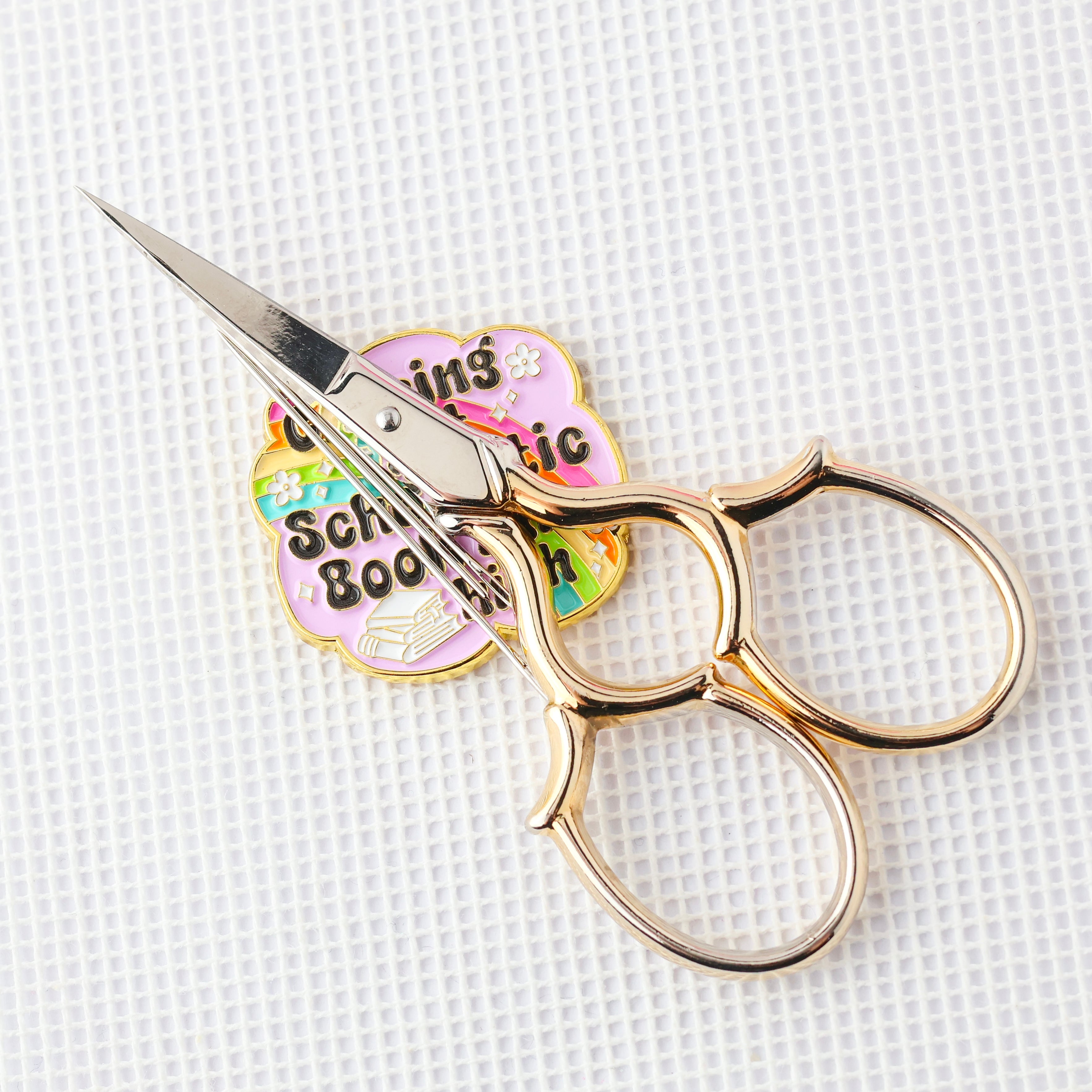 Book Fair High Needle Minder