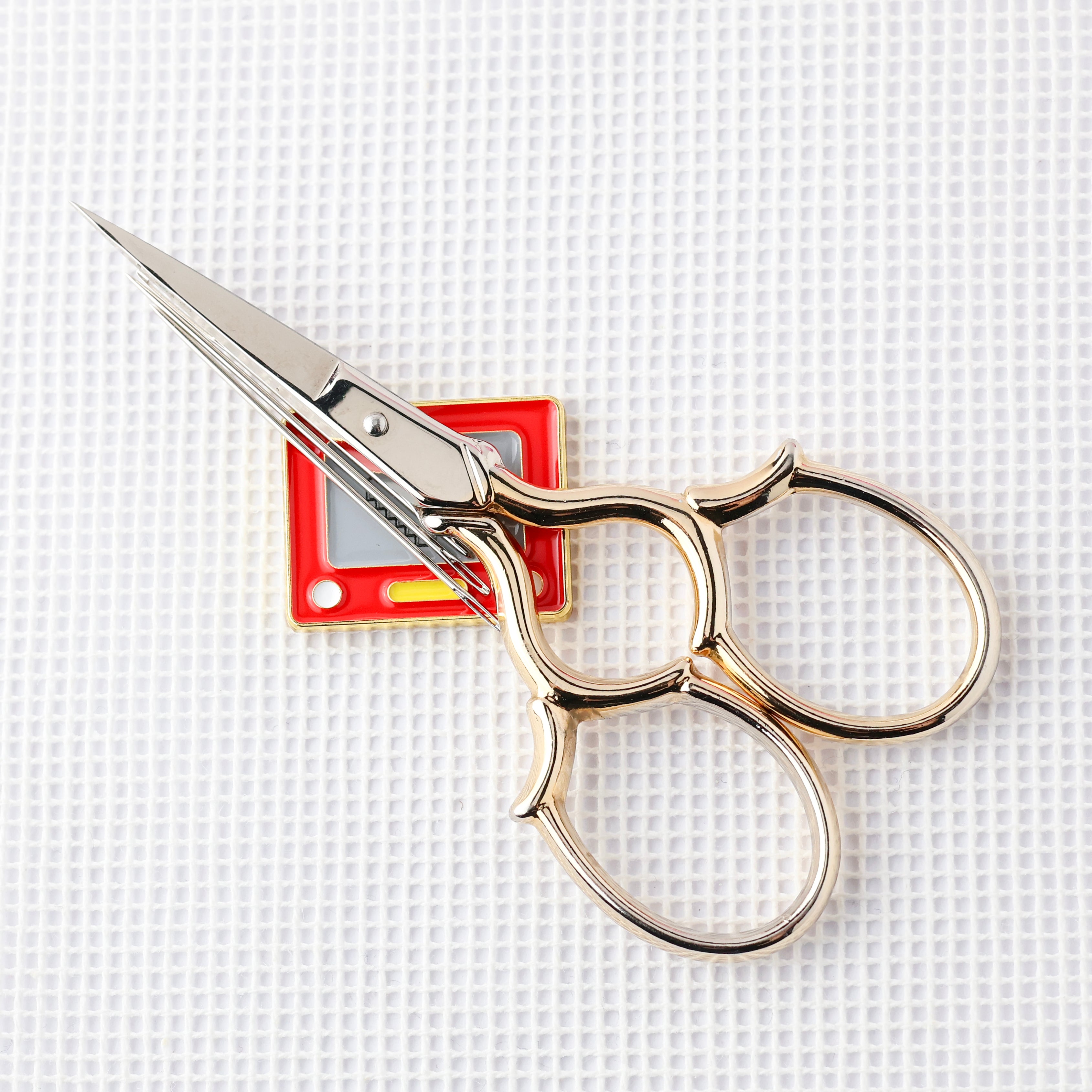 Sketch Toy Needle Minder