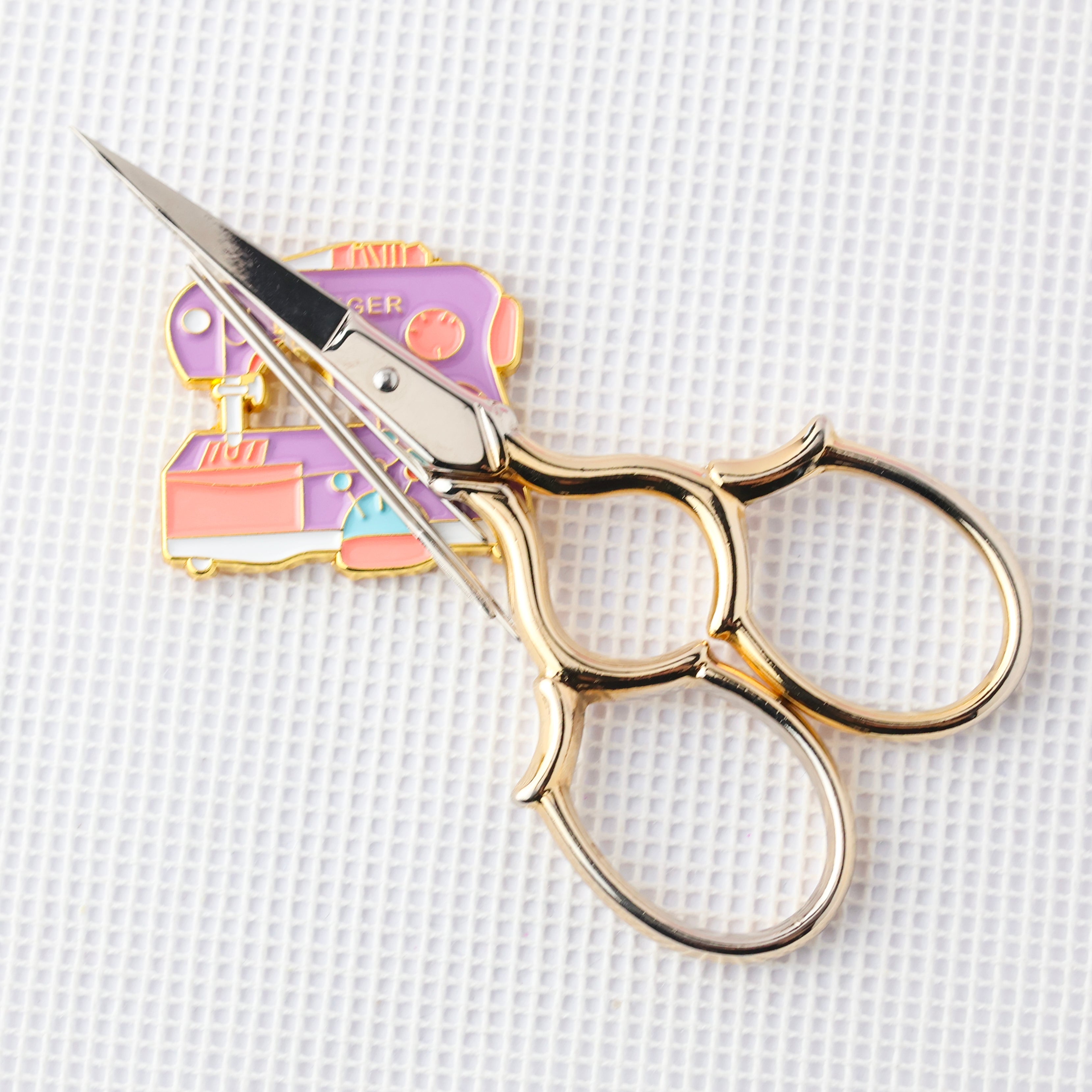 Sewing Machine Needle Minder