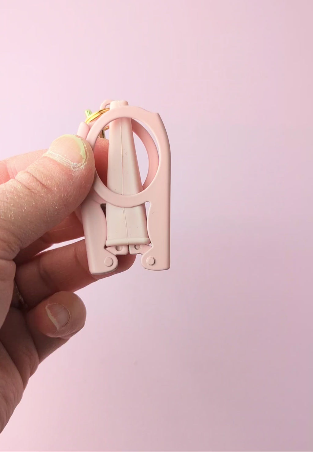 Tamagotchi Notion Scissors